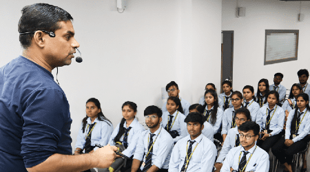 manish-sir-classroom